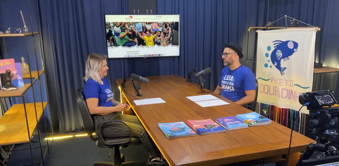 Gravação de entrevista no estúdio da BM